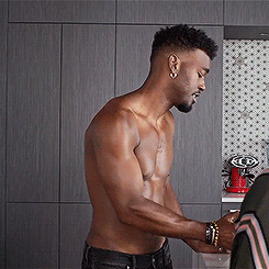 illuzion-z: Luke James in Little (2019)