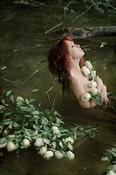 shesblessedwithacurse:  by Aurelia-Midnight 