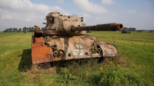 Porn photo bmashina:    Rusty M47 Patton on the ground