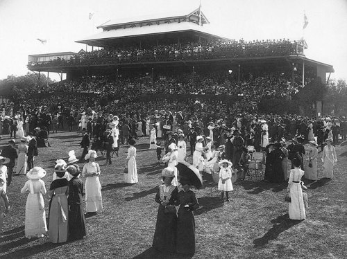 Throwback Thursday! Here is a picture of the Kalgoorlie-Boulder Race Day!  Have you ever been?