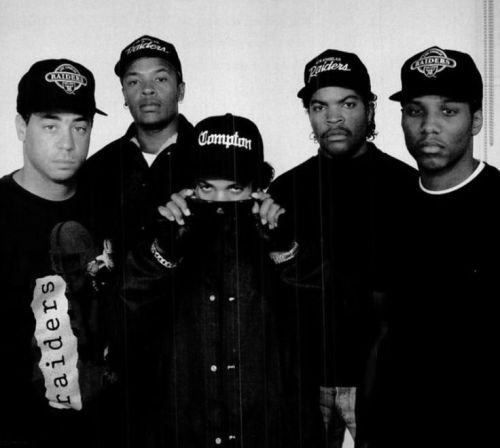 auraeverything:  http://auraeverything.tumblr.com/