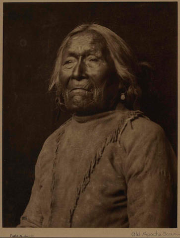 blondebrainpower:  Old Apache Scout, 1901Photograph