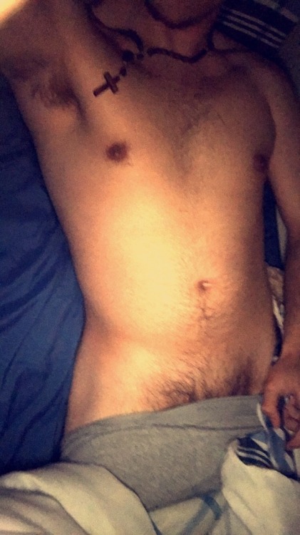 youngjock: I really have no idea why I’m posting these, but when I get horny I don’t giv