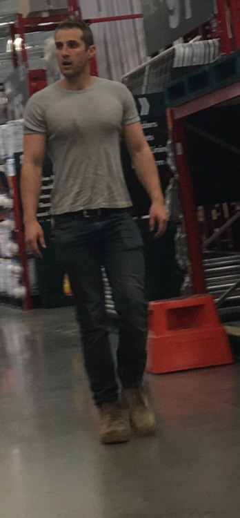 stalkerbeef:  Oh my fuckin God!! That chest and that little waist!! An ass and package to die for ! 