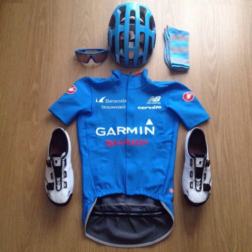 velo-vogue:  Don’t forget to check out our newly designed Banana kits and let us know (either by reb