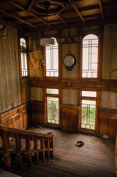 Abandoned “Z&quot; Hospital - AZ医院,長野県,日本