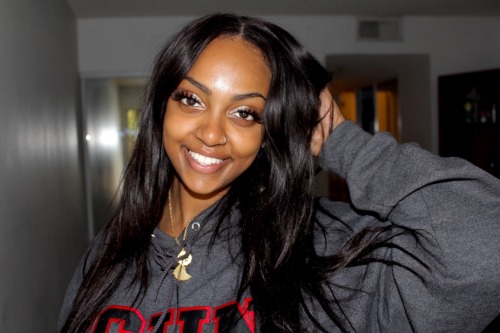 dopest-ethiopian:  College sweater weather