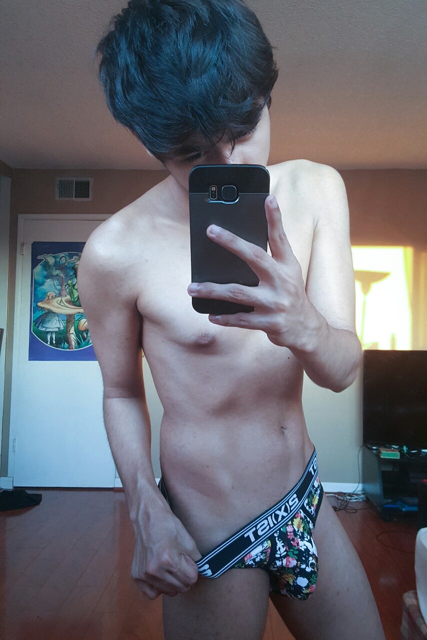 twinkmage:  someone watch the sunrise and cuddle with me 