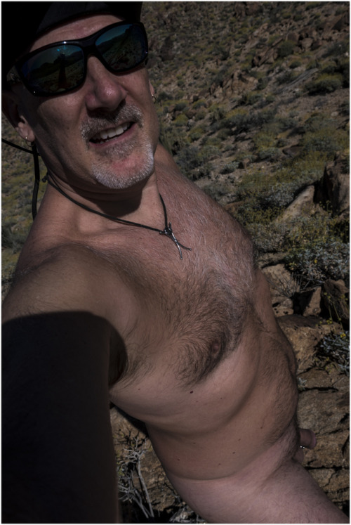 mynakedlife-rb:Free hiking in the Anza-Borrego State Park.