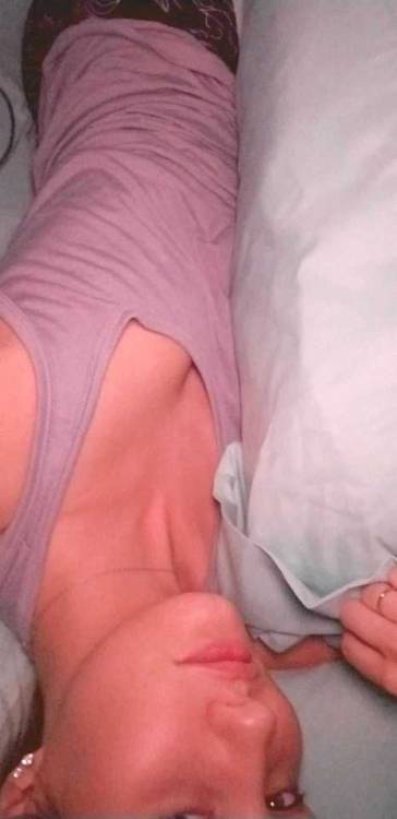 kiss-your-punches-with-my-nose:Not sure why its upside down, but i’m very sleepy today