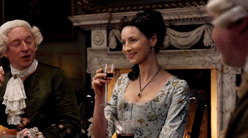clairelizfraser:Jamie and Claire | Outlander Season 4 Official Trailer