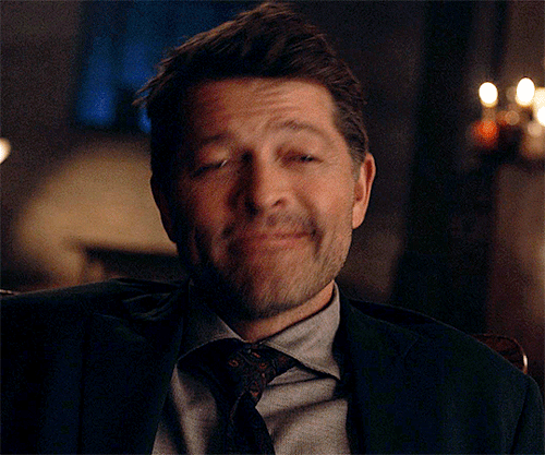 MISHA COLLINS As HARVEY DENTin GOTHAM KNIGHTS | 1.13 Night Of The Owls