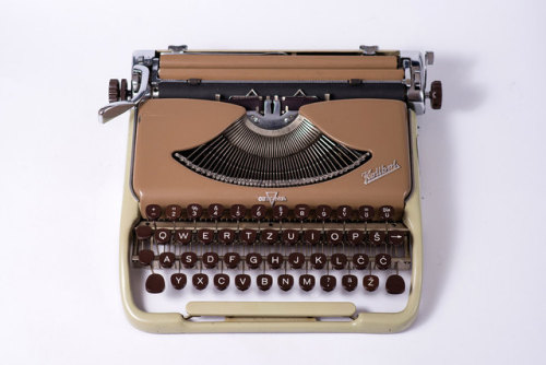 wordsnquotes: culturenlifestyle: Stunning Vintage Typewriters Ivana and Veljko from TuTu Vintage &am