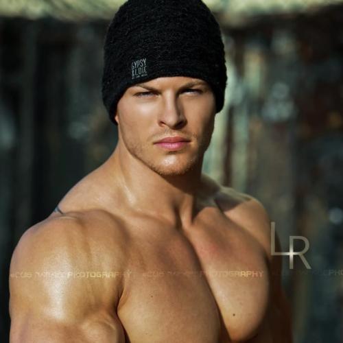 muscle-addicted:     Stefan Gatt   