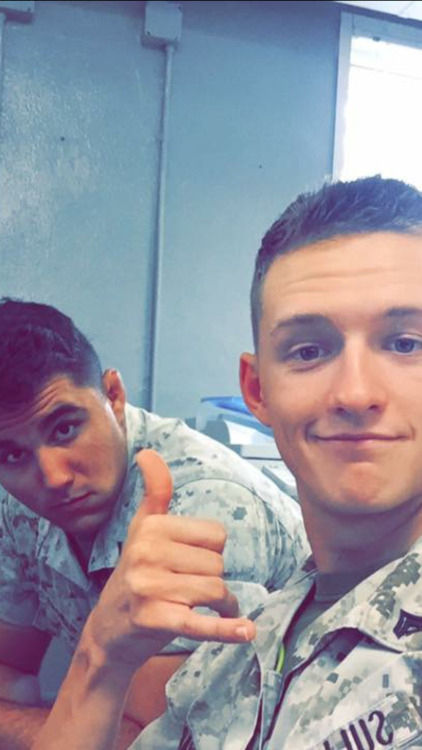 militarymencollection:  Military Men via http://hot-military-men-for-u.tumblr.com