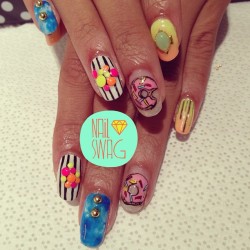 nail-swag:  @britneytokyo and I birthed a