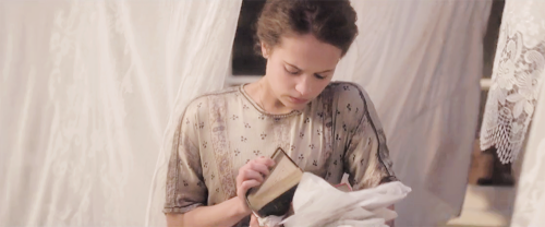 icapturetheperiodpieces:Testament of Youth (2014)