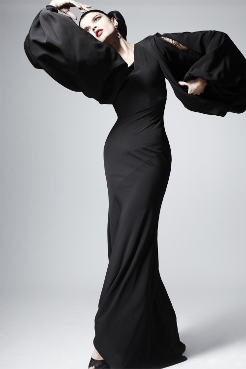 game-of-style:Taena Merryweather - Zac Posen Pre-fall 2013