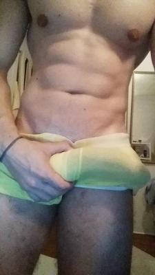 girthfan:  bulge-xlbigdick:  big cock underwear  boner                                         http://blog.xlbigdick.comhttp://bulge.xlbigdick.com  Wow