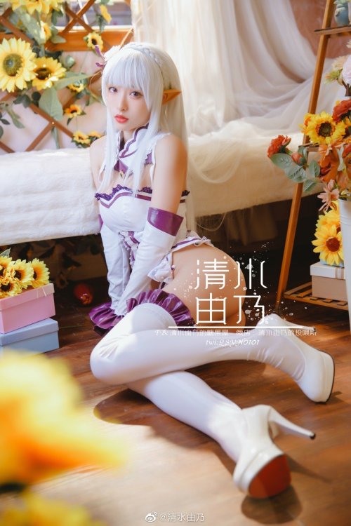 sexywaifucosplay: weibo.com/u/5832199024?refer_flag=1005055013_