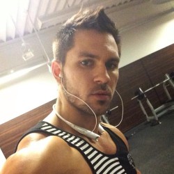 alongabbay:  Like my hair? :-)