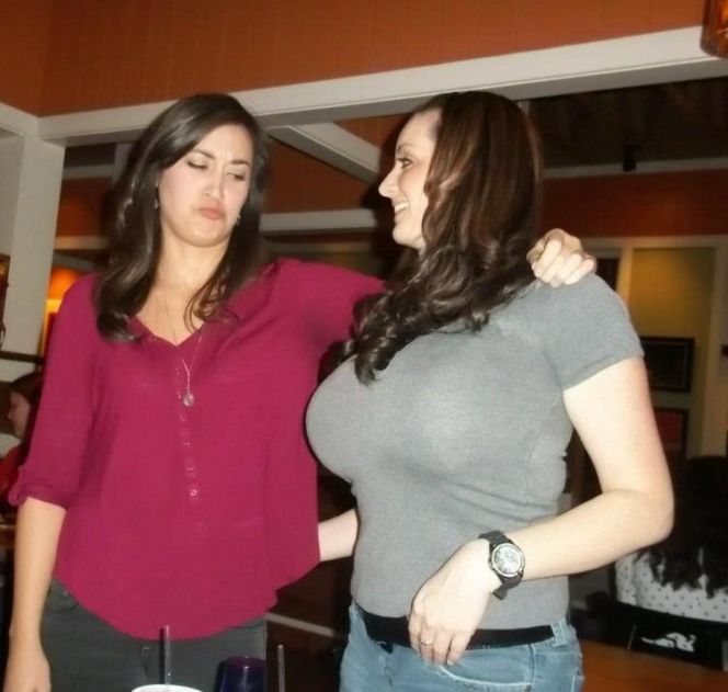 realwomenfaketits:  Envy.