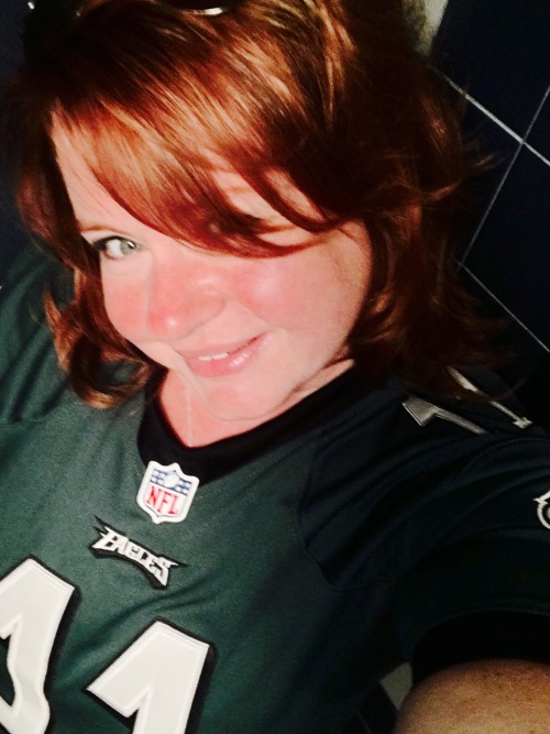 prettylilredhead:Still love my Eagles…. This picture was taken in Philadelphia’s smallest bathroom… 