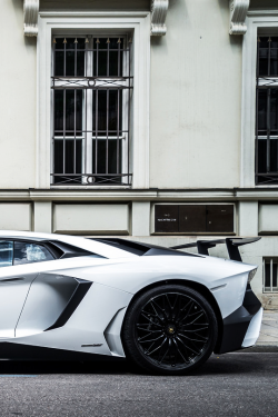 cknd:  Lamborghini Aventador SV by TheCarhotel |