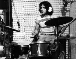 thephilosopheroftheboudoir:RIP Jaki Liebezeit,