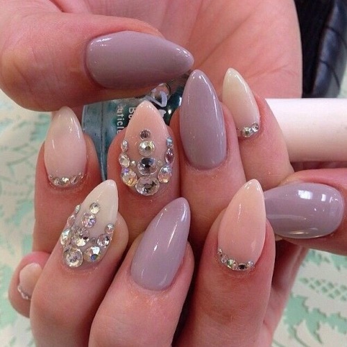 missglamourbunny:  glamheaven:  Glamheaven 💕  Missglamourbunny IG:rosannaelizabethx