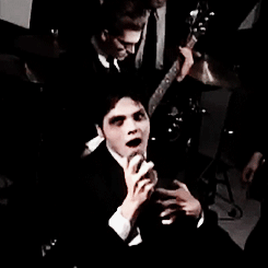 poiisons:gerard way in every mcr music video 1/15↳ vampires will never hurt you
