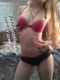 daddyslittlesadist:  I’m hot. 