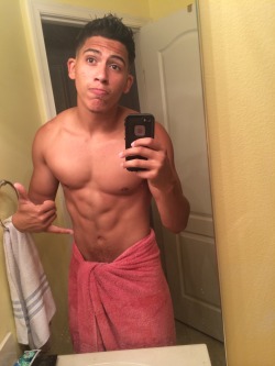 jcswole:  Fresh out the shower with a new cut