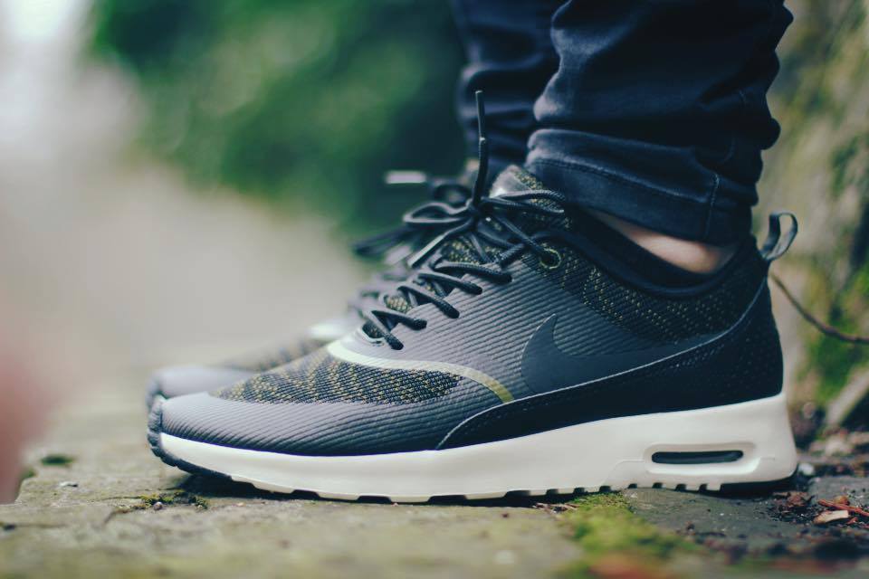 nike air max thea faded green