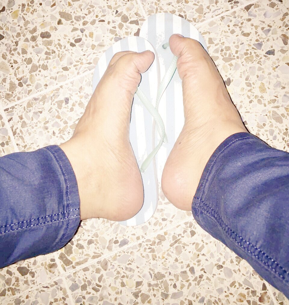 gabprincess01:  Monday night ☺☺☺😊😊😊😥😥😥👣👣👣