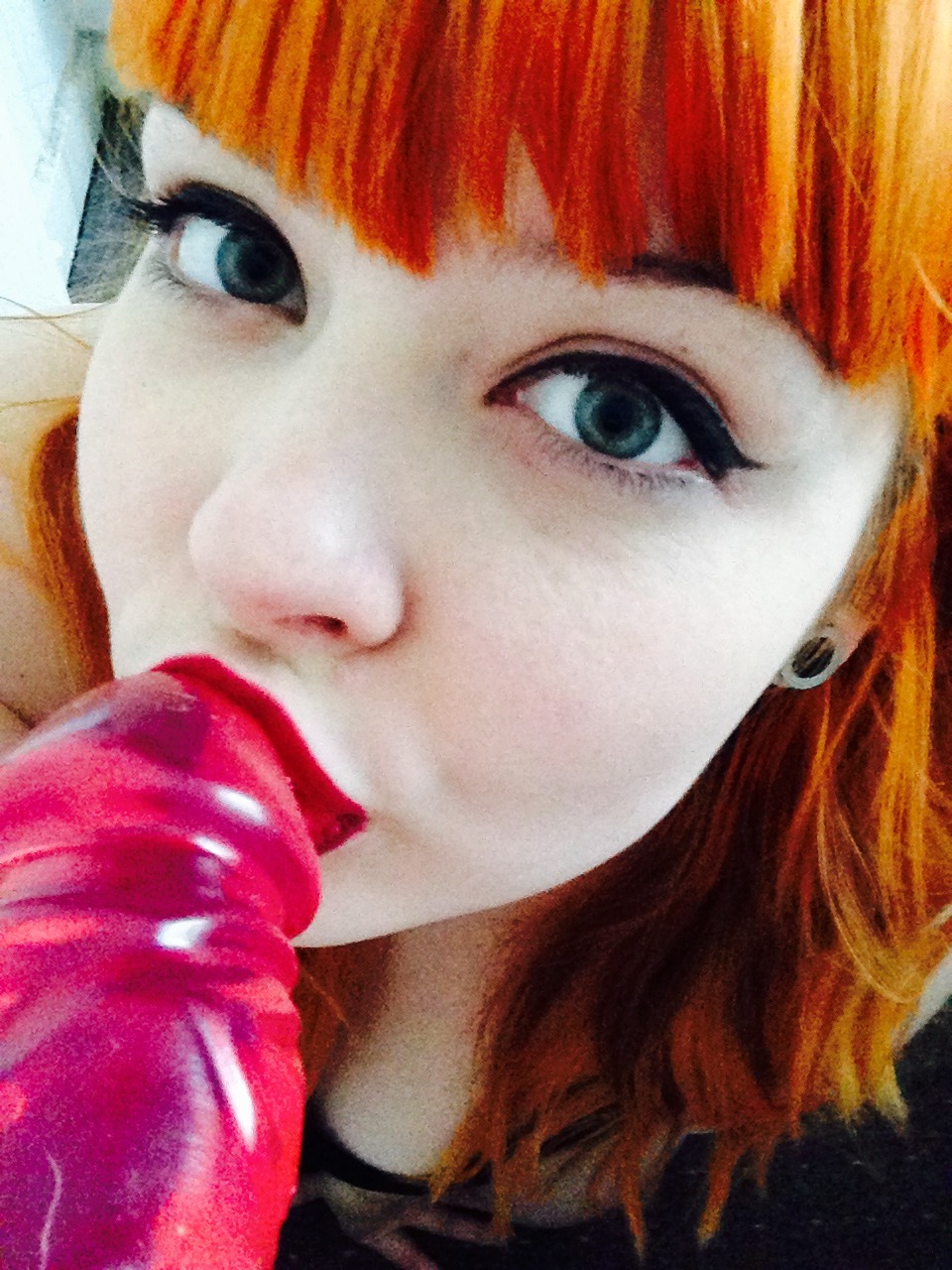 little-dolly-baby:  Look how cute I used to be!  I aspire to look as cute as her