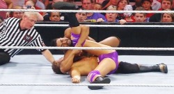 wrestlemeat:  Purple trunks