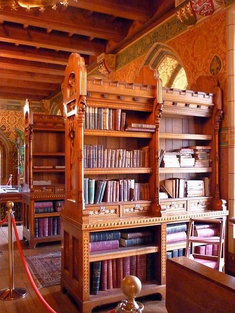 cair–paravel:The library at Cardiff Castle. It occupies the site of the medieval