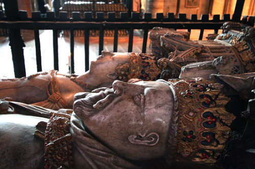 Alabaster effigies of King Henry IV, King of England (d. 1413) and his wife Joan of Navarre (d. 1437