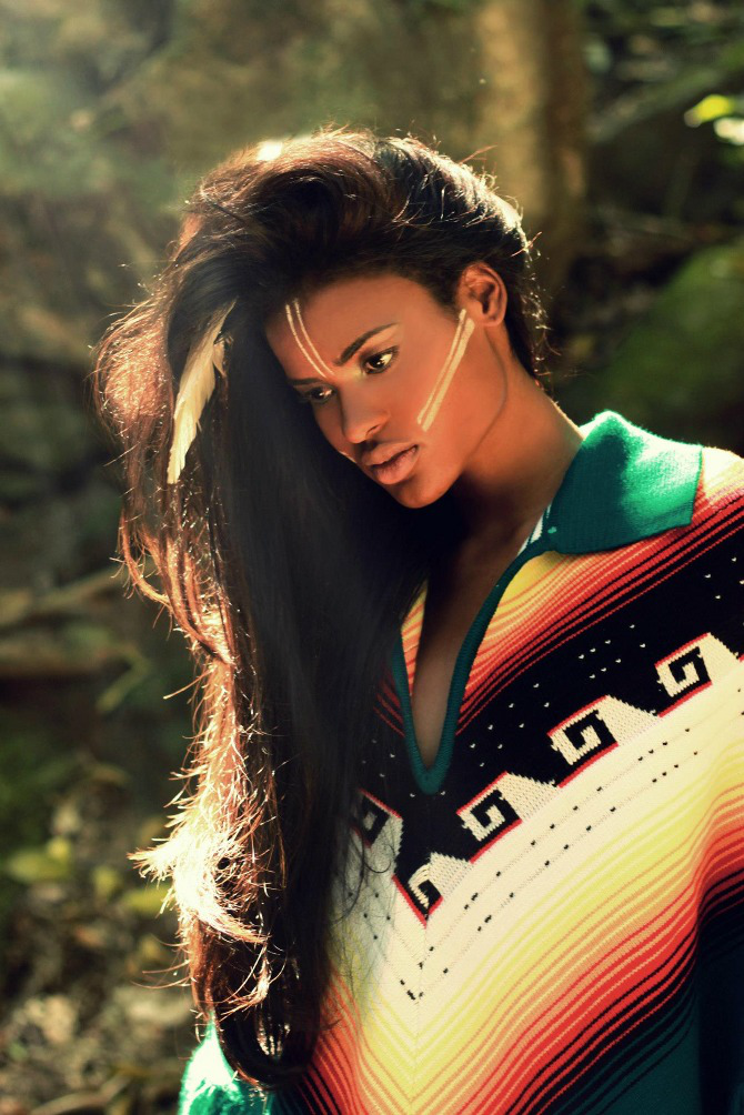 flat8ushking:  Afro-Brazilian beauty: The Native (dark skin, long real hair, full