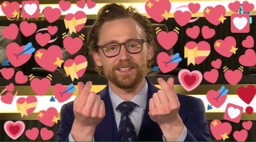 spideres: Tom Hiddleston love reaction pics for you sweethearts ♡ I reached 800 followers and I just