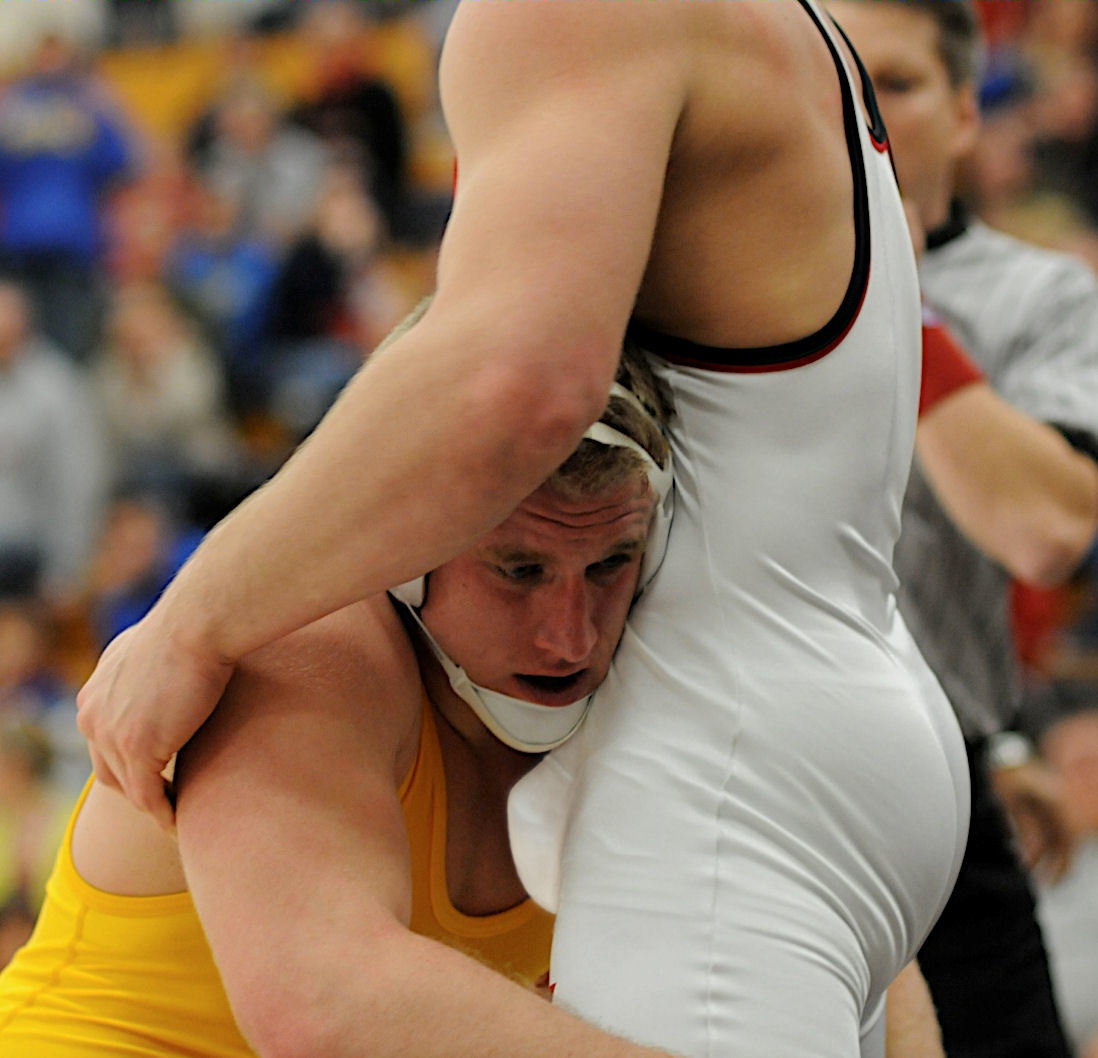 wrestlersandsinglets:  Follow me for Hot Wrestlers in Sexy Singlets =)