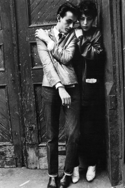 adamthegirl: doorway in soho, 1980, arlene