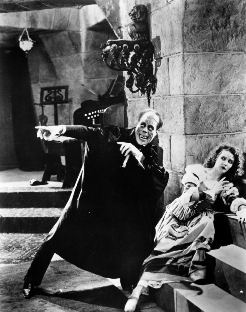 The Phantom of the Opera (1925), Rupert Julian, starring Lon Chaney & Mary Philbin.