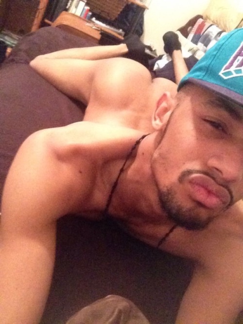 chromegatt:  Masculine bottoms turn me on