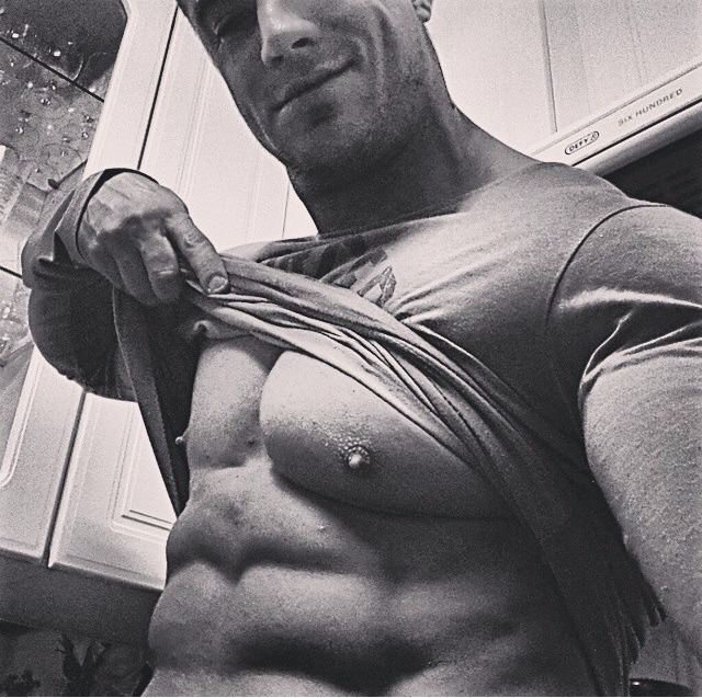 slave4muscle:  Love that cockyness a….