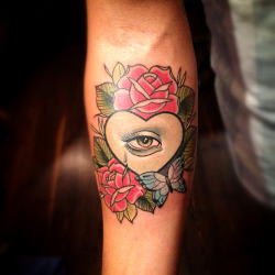 thievinggenius:  Tattoo done by Alex Garcia.