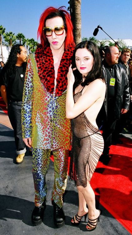 toneburst: Marilyn Manson &amp; Rose McGowan @ MTV Video Music Awards, 10 Sep 1998
