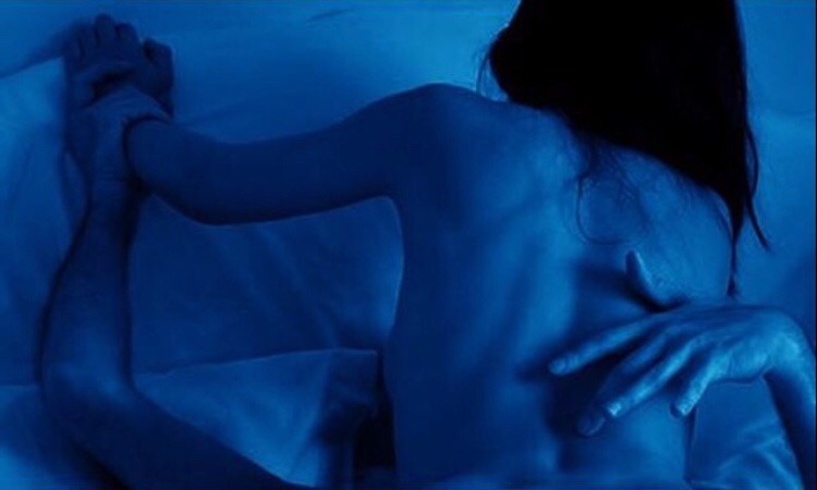 defvsing:  glowing