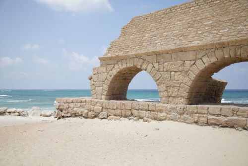 historyfilia:Ancient Roman aqueduct in Caesarea Maritima